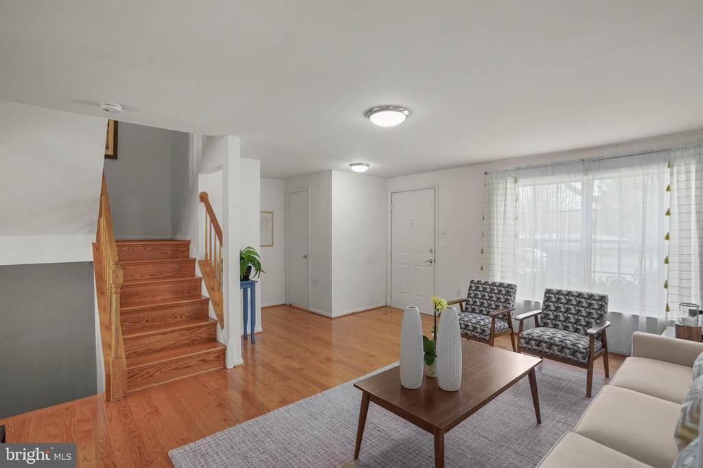  10527 Polk Square Ct