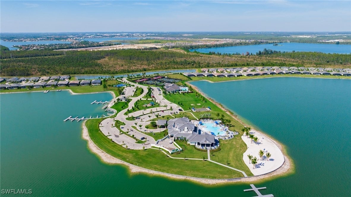 13761 Blue Bay Cir