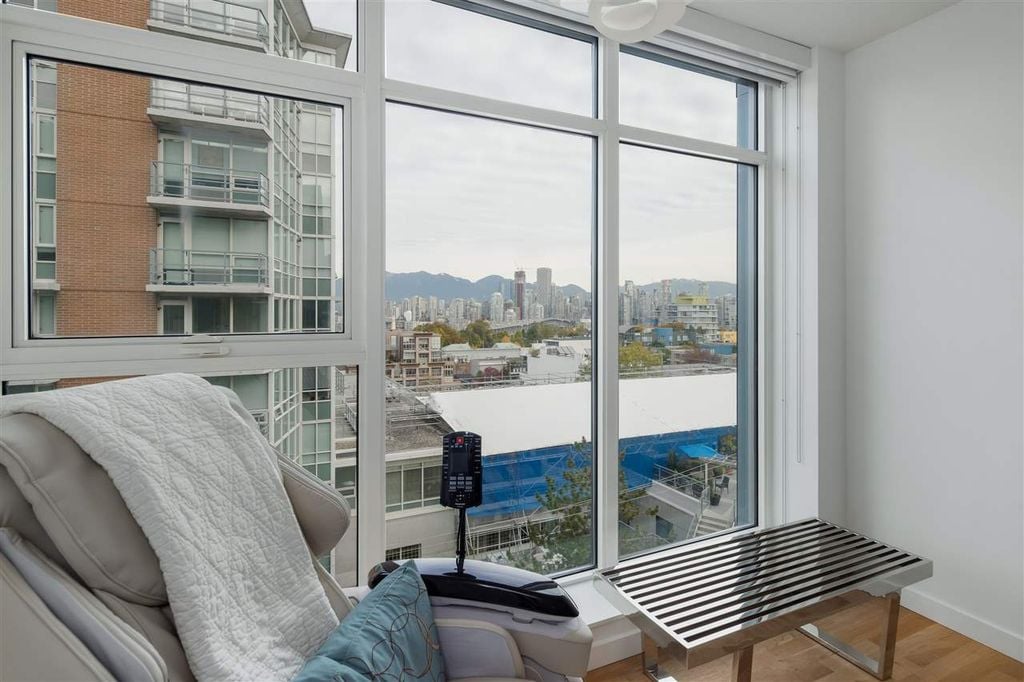 602 W 8th Ave, #1555