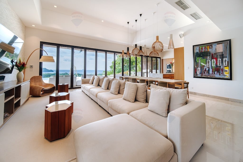 Cortez Amarillo 4 | Newly Renovated 5-Bedroom Ocean-View Luxury Home in Reserva Conchal