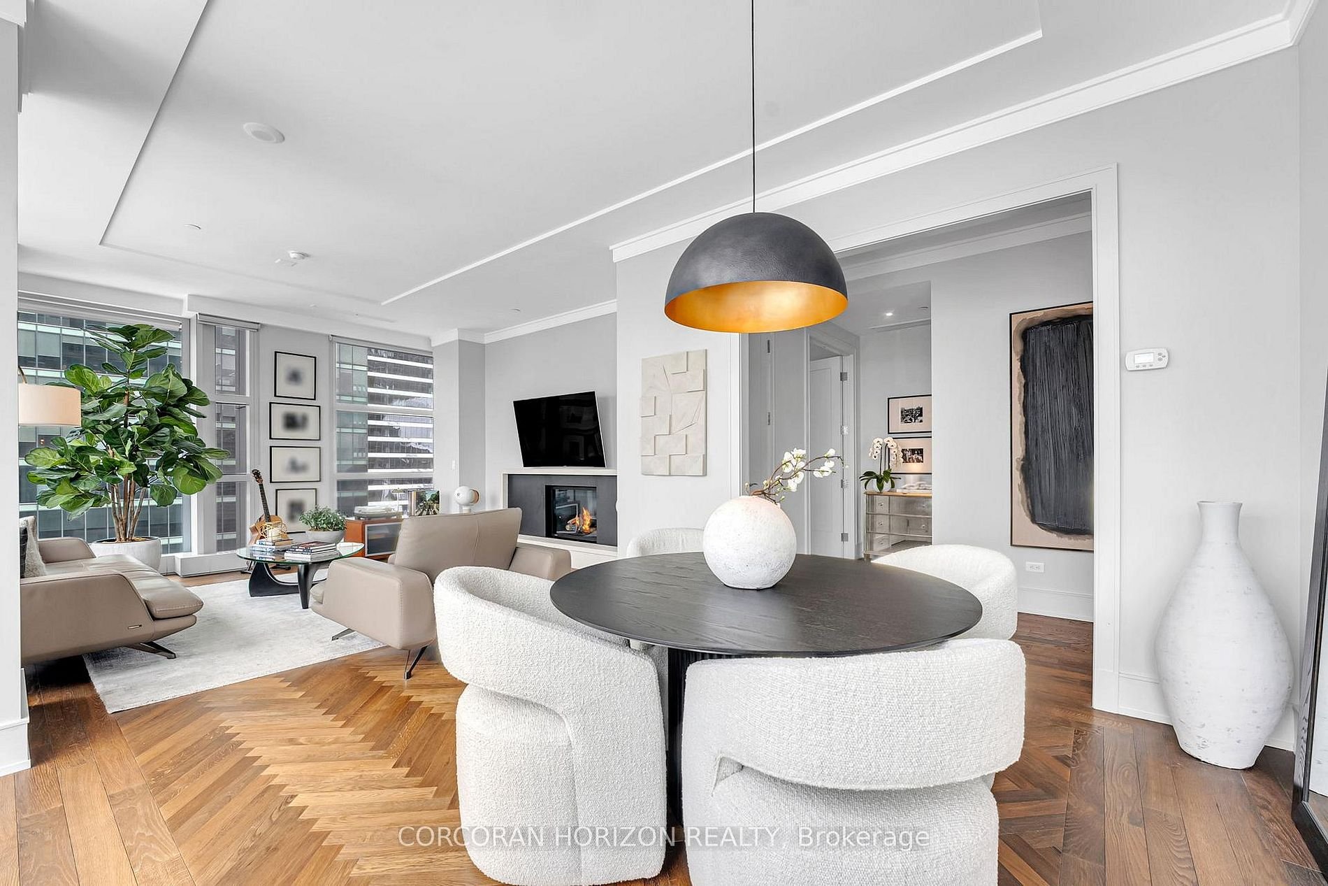 LUXURY LIVING AT THE RITZ