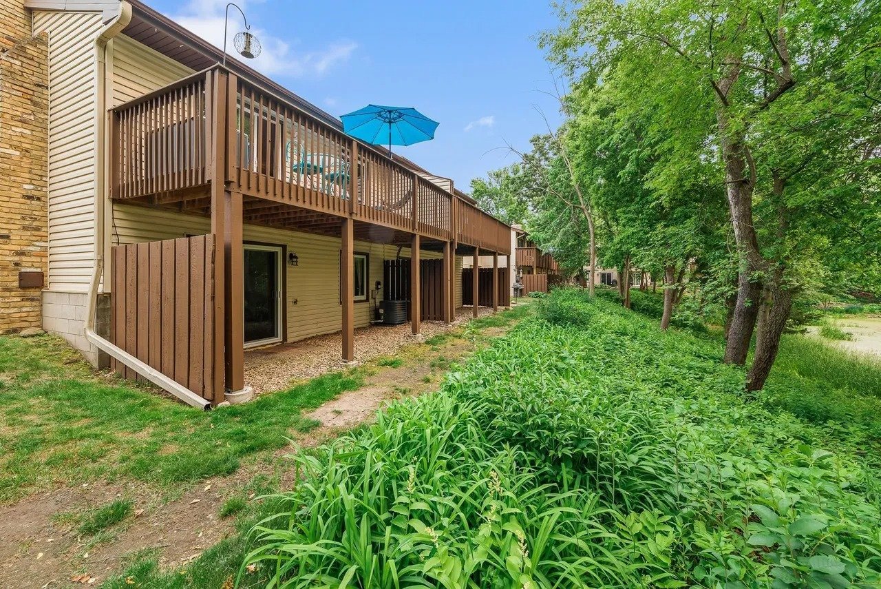 172 River Woods Ln