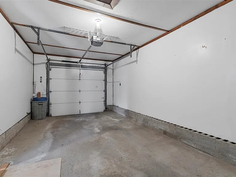 204 Quail Dr.