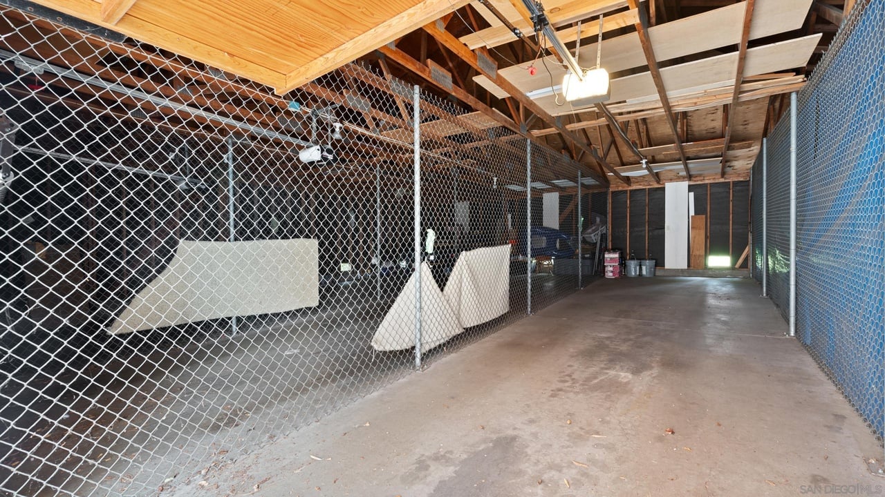 7048 Camino Degrazia #237, San Diego, CA 92111