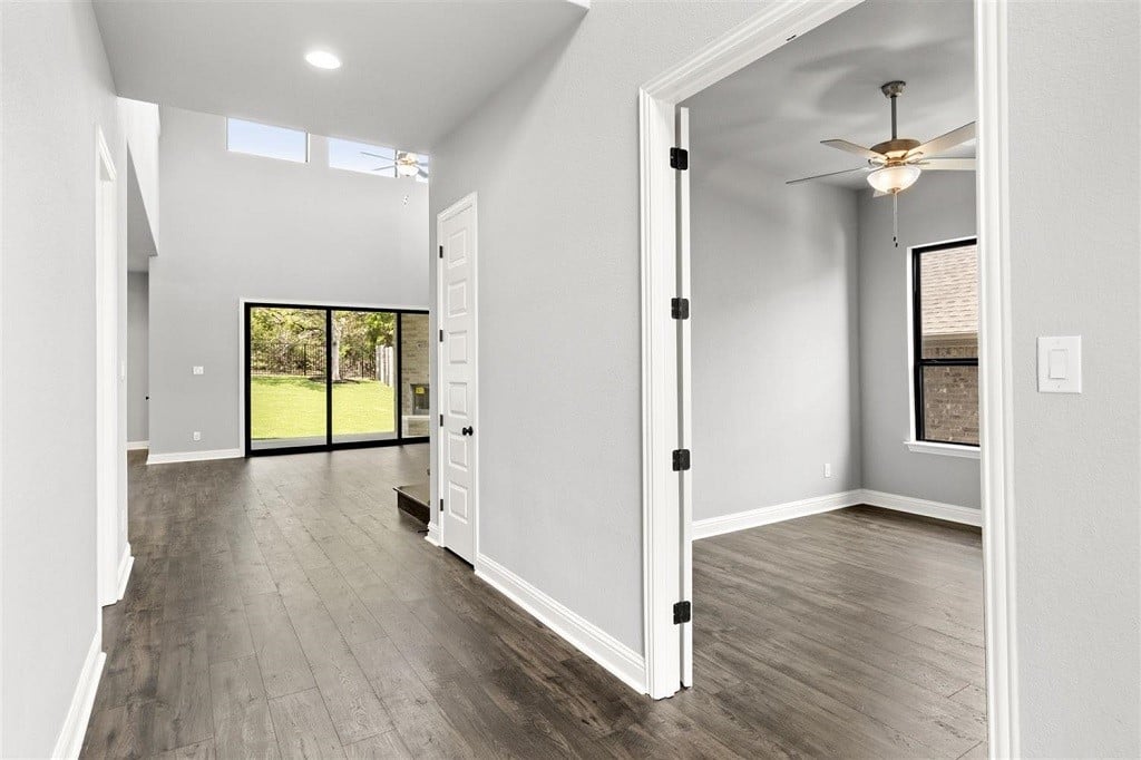 112 Hollytree Ct