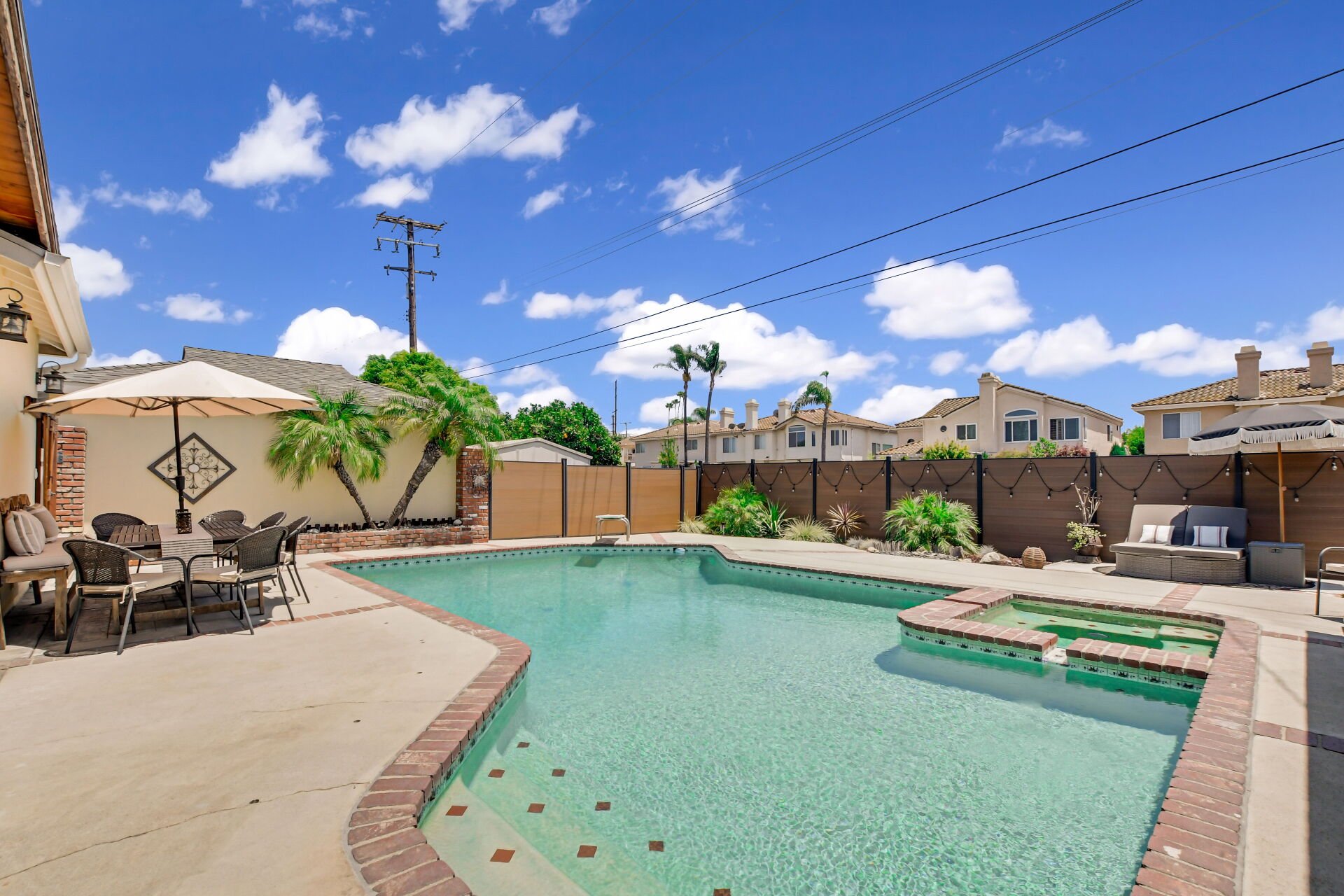 1720 E Walnut Creek Parkway