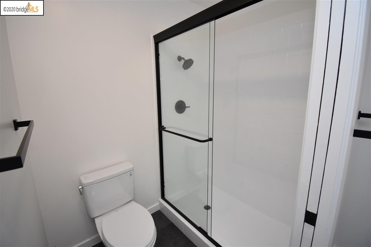 24 Porto Bello Dr