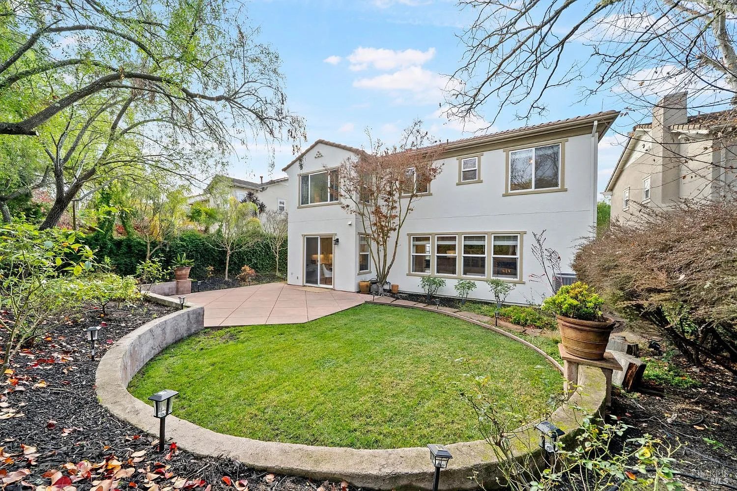 46 Waterbury Ln