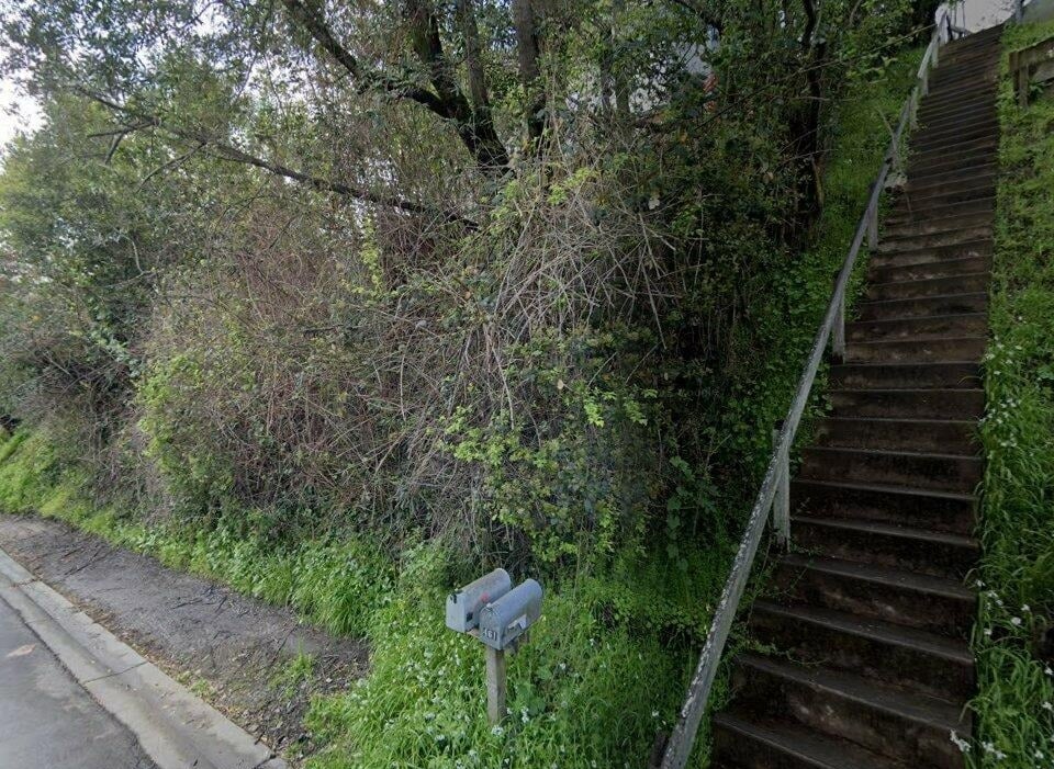 465 Molino Ave
