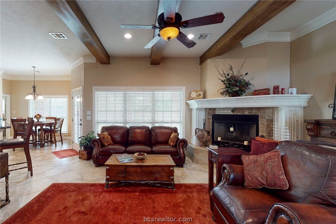 4417 Hearst Ct