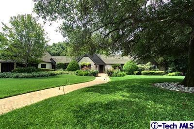 38 W Sycamore