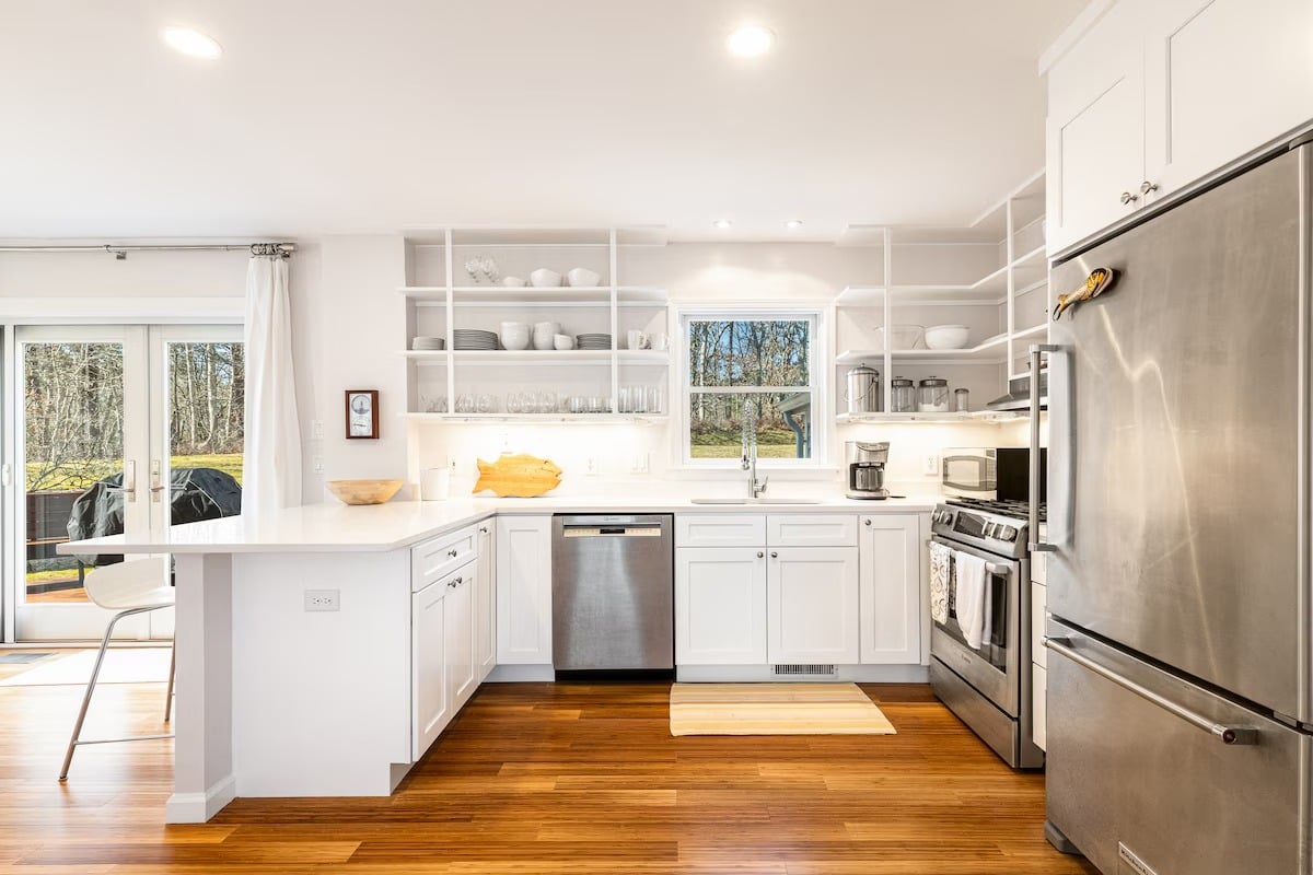 Vineyard Haven Escape