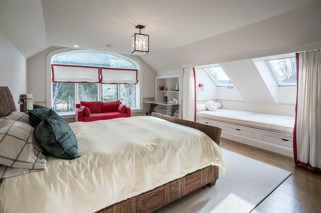 200 Woodville Road, Falmouth