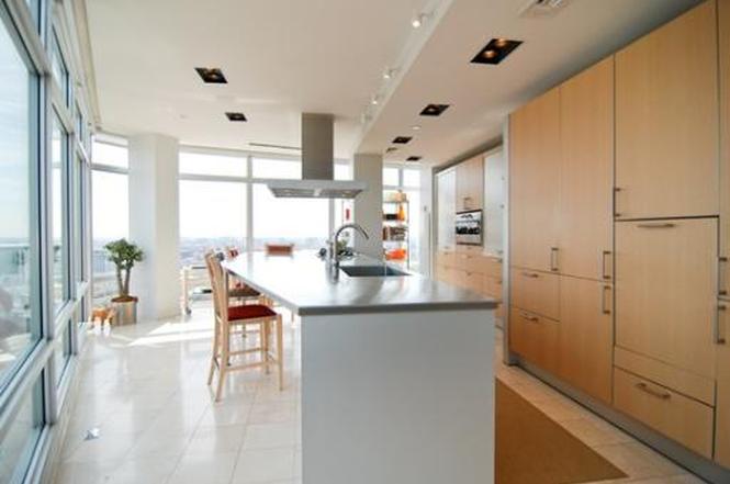 510 W Erie, #2401
