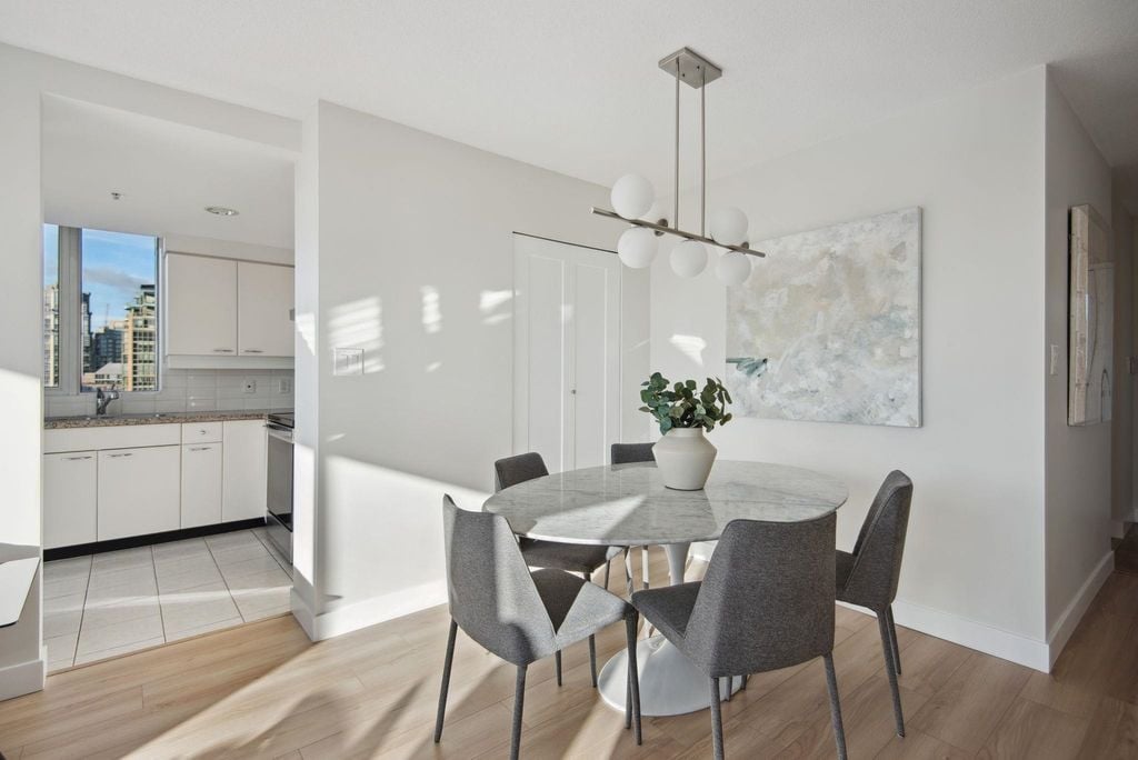 1201 Marinaside Cres, #2101
