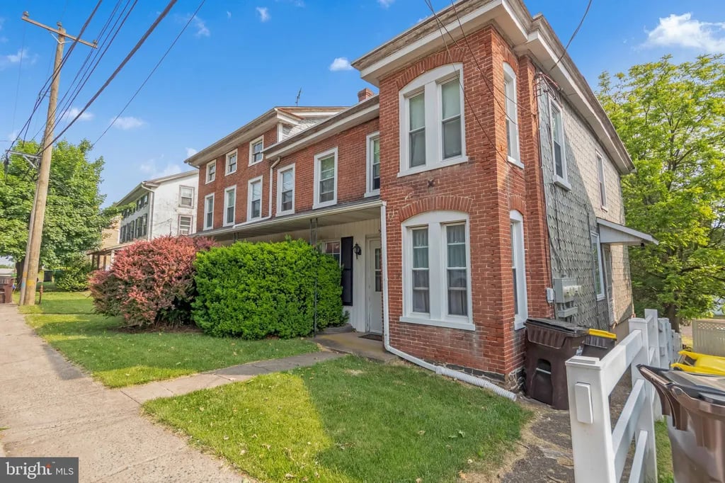 513 Main St