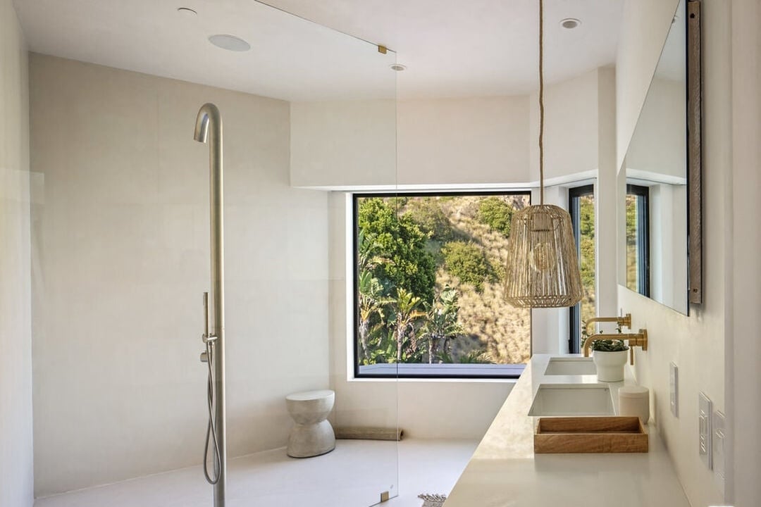 Meridian Manor, Encinal Canyon Rd, 90265