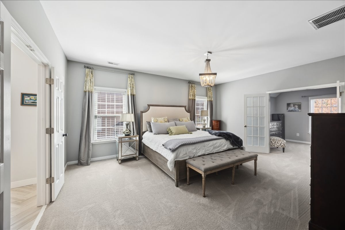 4513 Lake Summer Mews