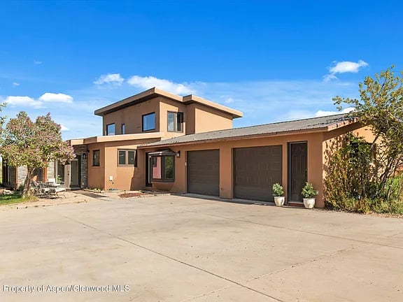 214 Prince Dr