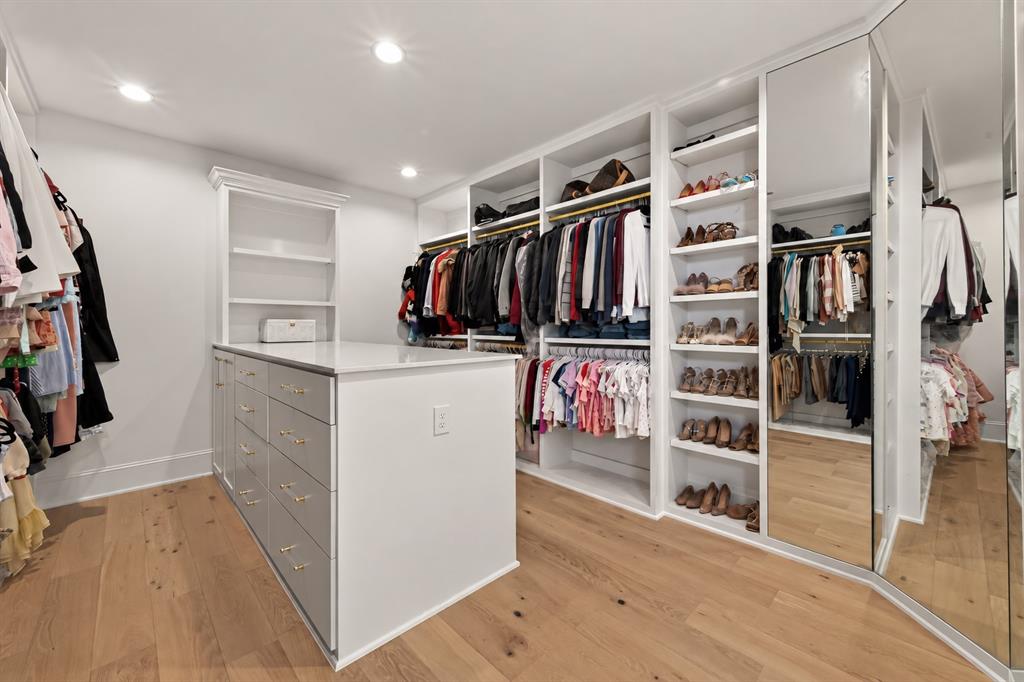 1501 Jacquelyn Drive 