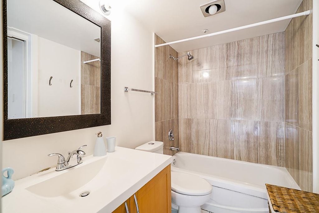 2119 Bellevue Ave, #102