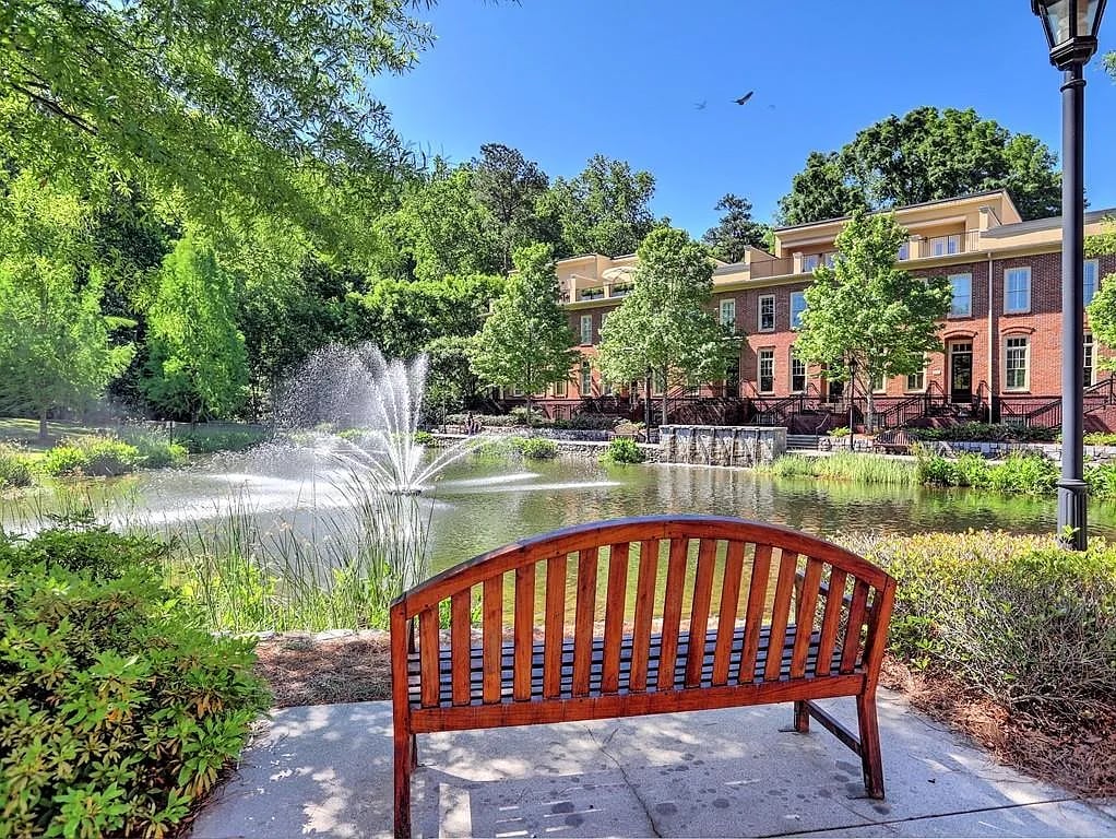200 River Vista Dr #733