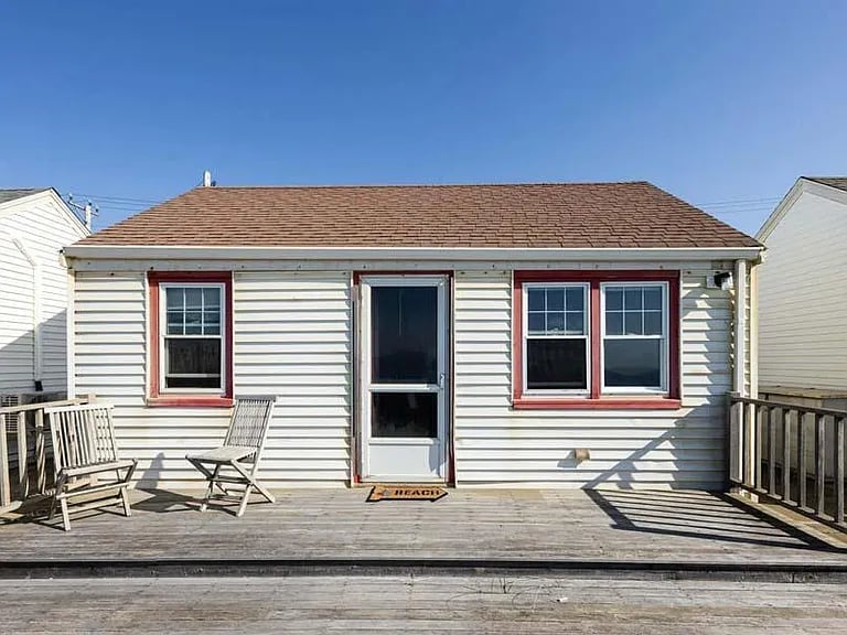 334 Shore Rd #10