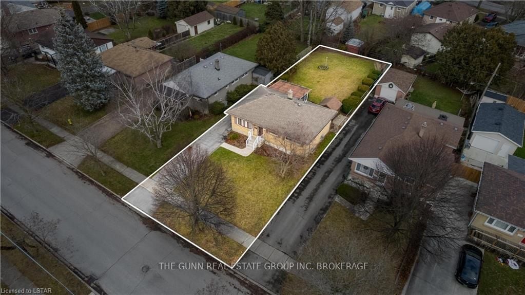 234 Merlin Cres