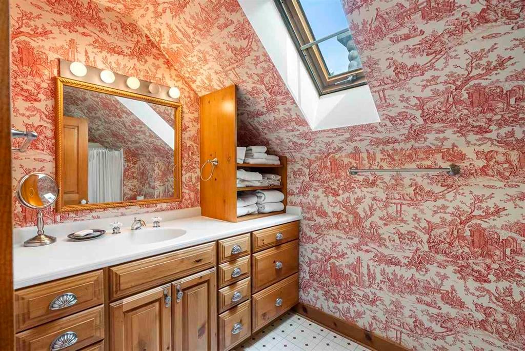 4850 Longfield Farm Trail, Boyne City, MI 49712