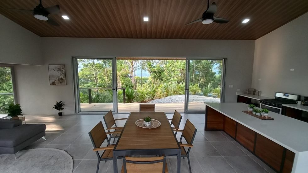 New Home and Guest Villa near Tinamastes Alfombra