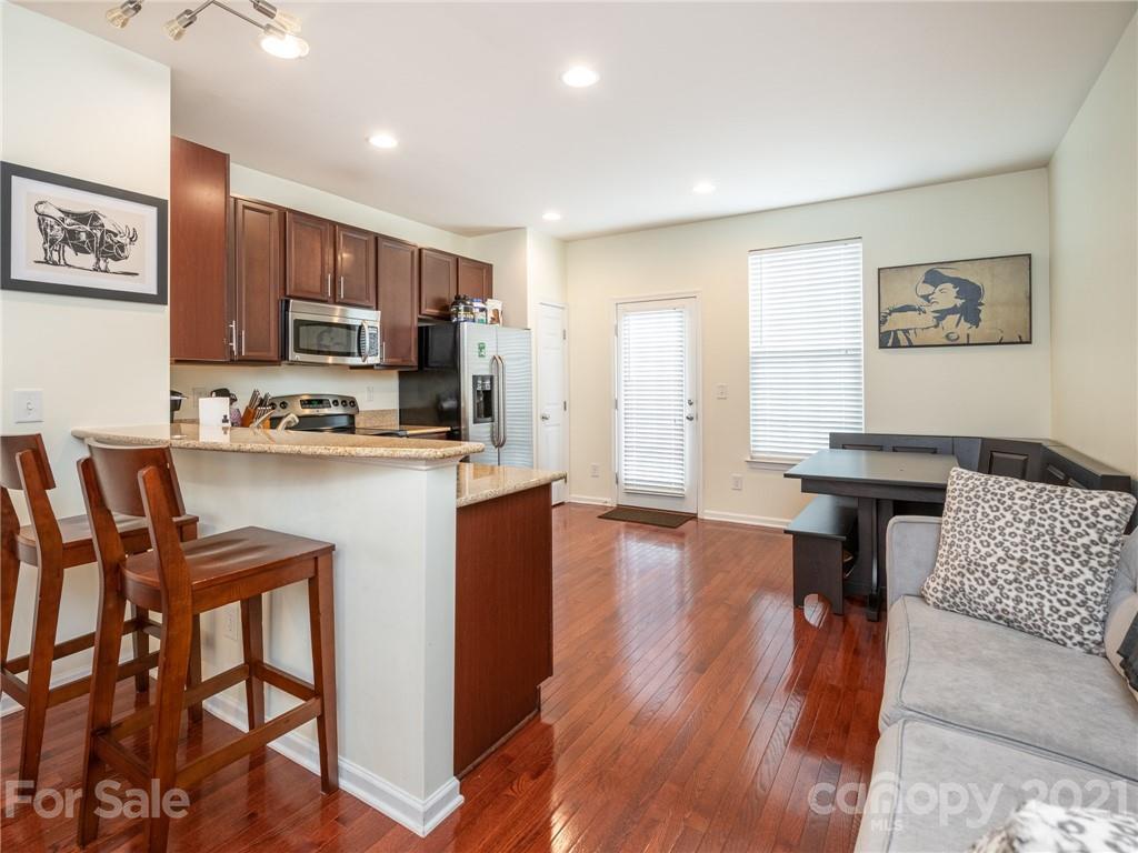 249 Irwin Ave