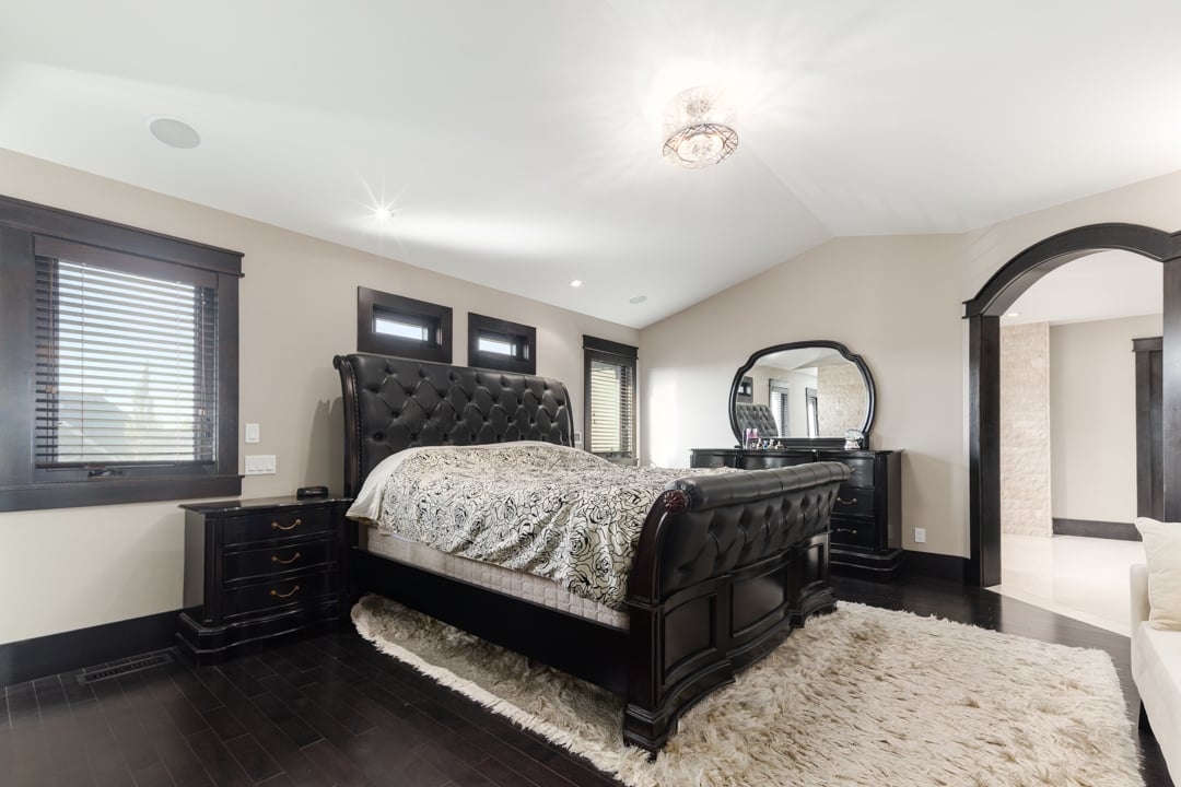 Private Bearspaw Estate Home