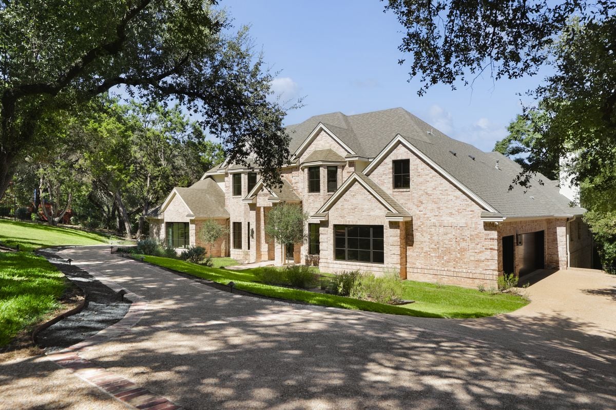 EXPANSIVE WESTLAKE ESTATE