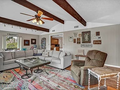 305 Deerhaven