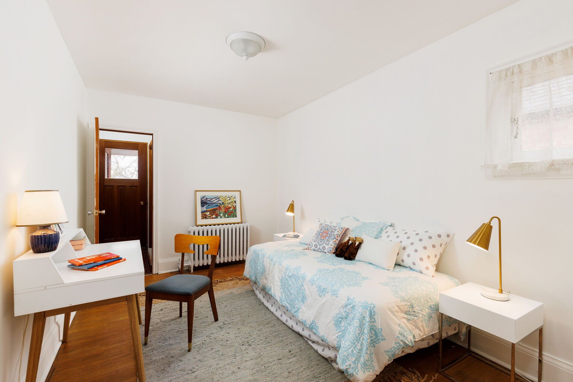 Detached Leaside Family Home