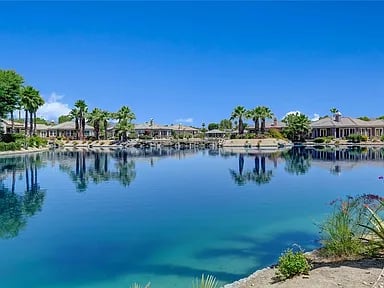6 Pyramid Lake Ct