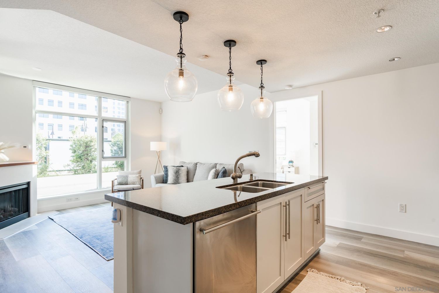 1205 Pacific Hwy, Unit 203