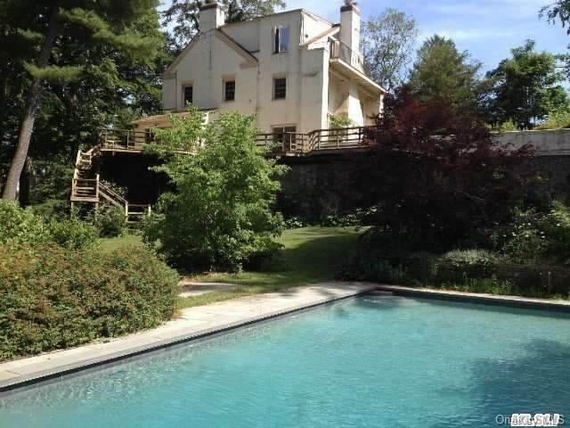 47 Clock Tower Ln