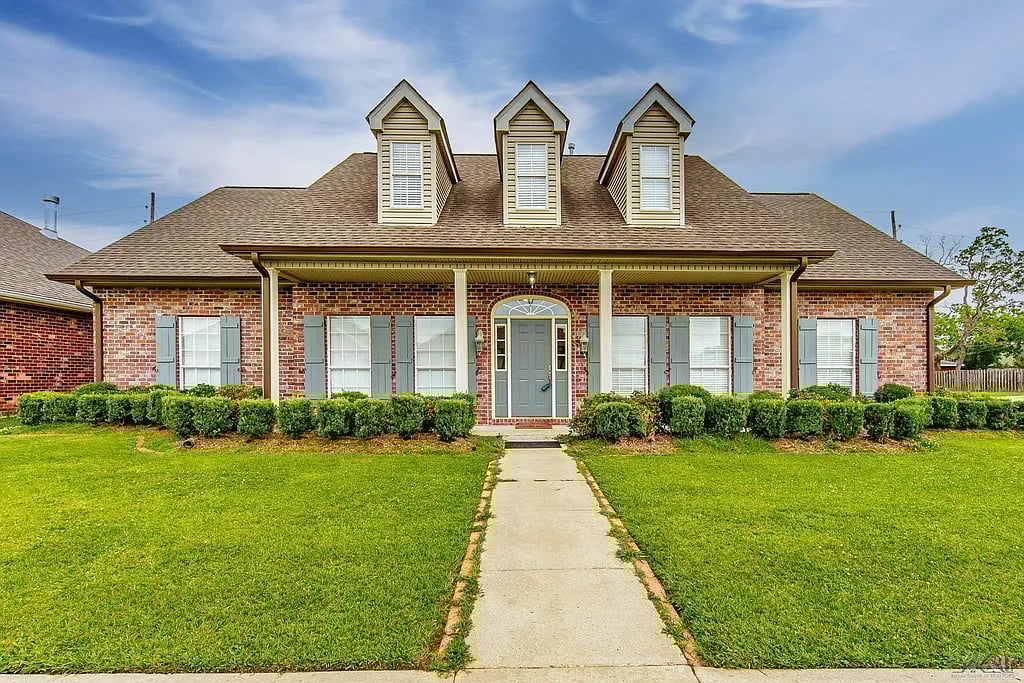 204 Tulip Dr