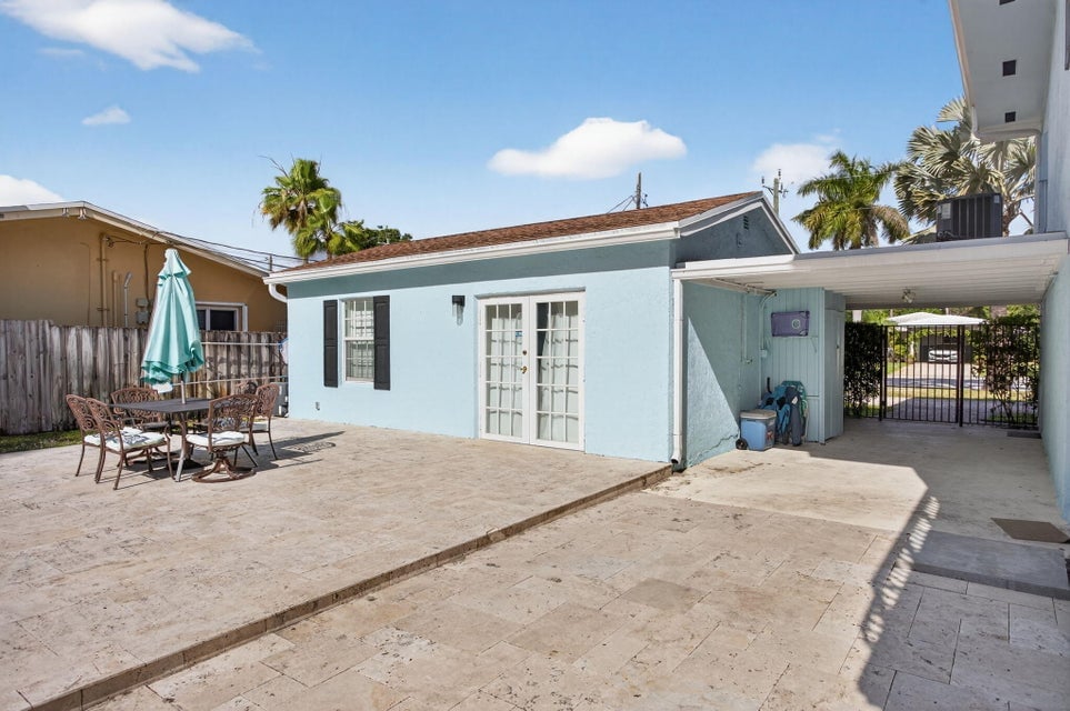 736 NE 34th Court, Oakland Park