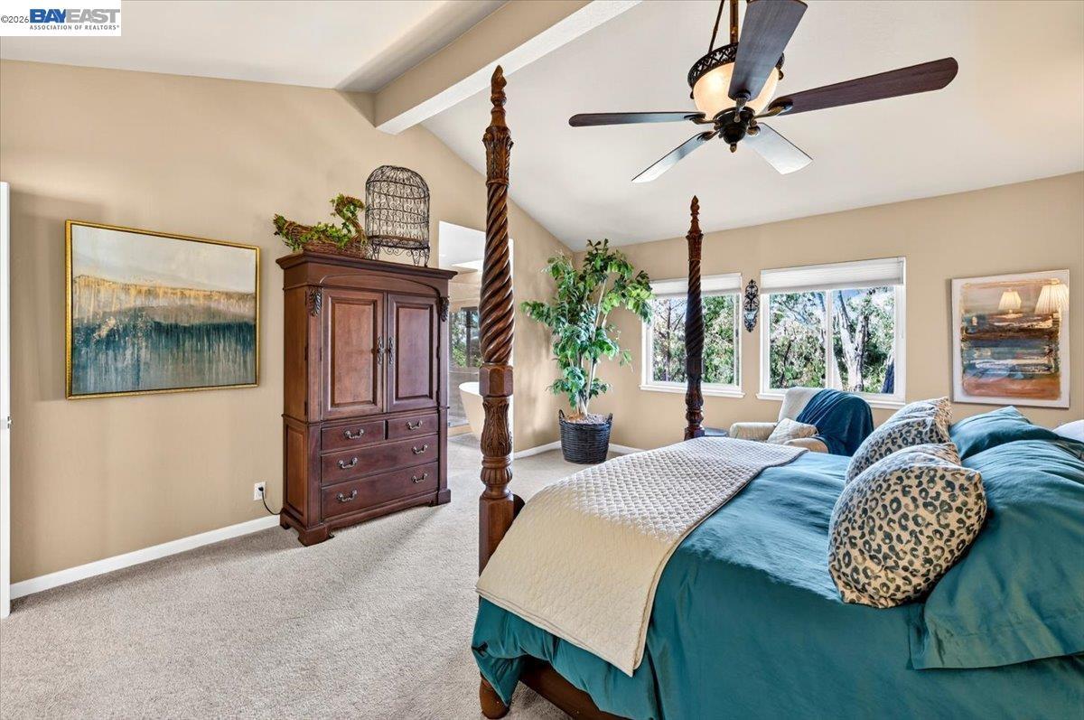 525 Silver Oak Ln