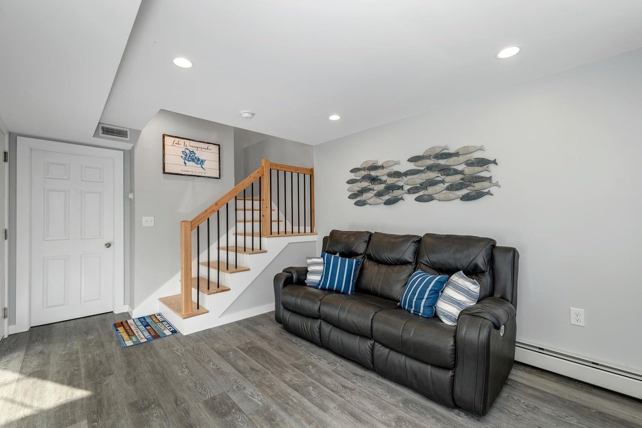 19 Eden Ln