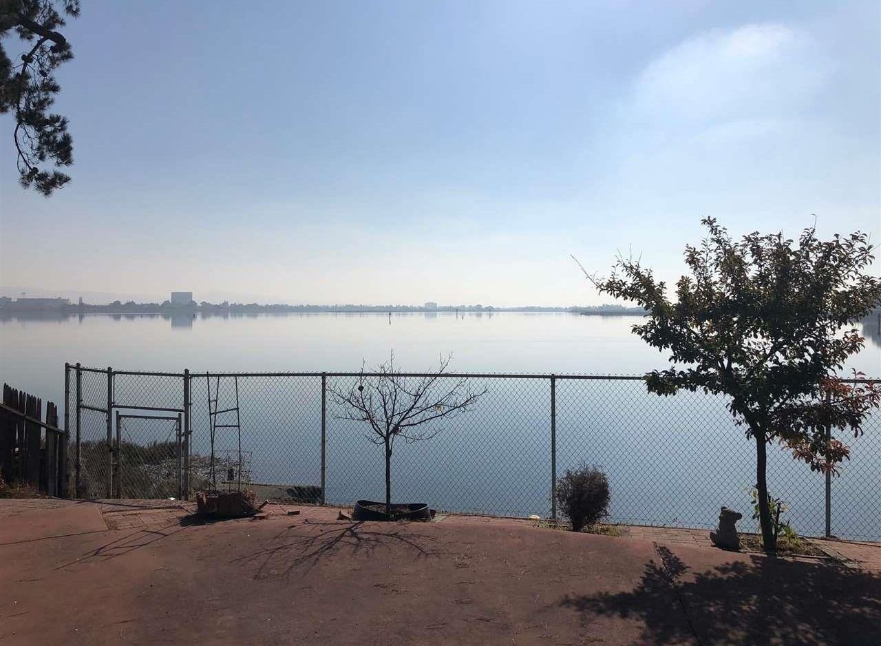 1246 Eastshore Dr