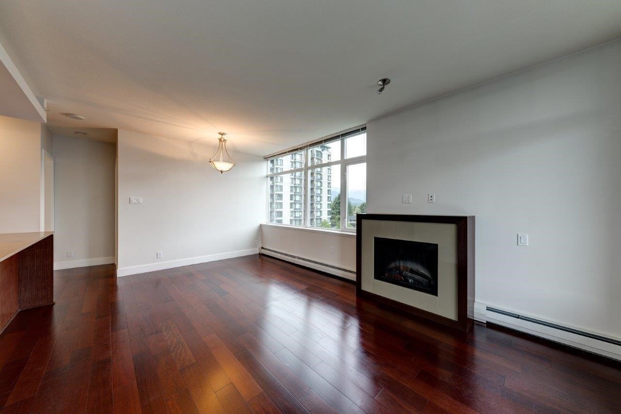 158 W 13th St, #602