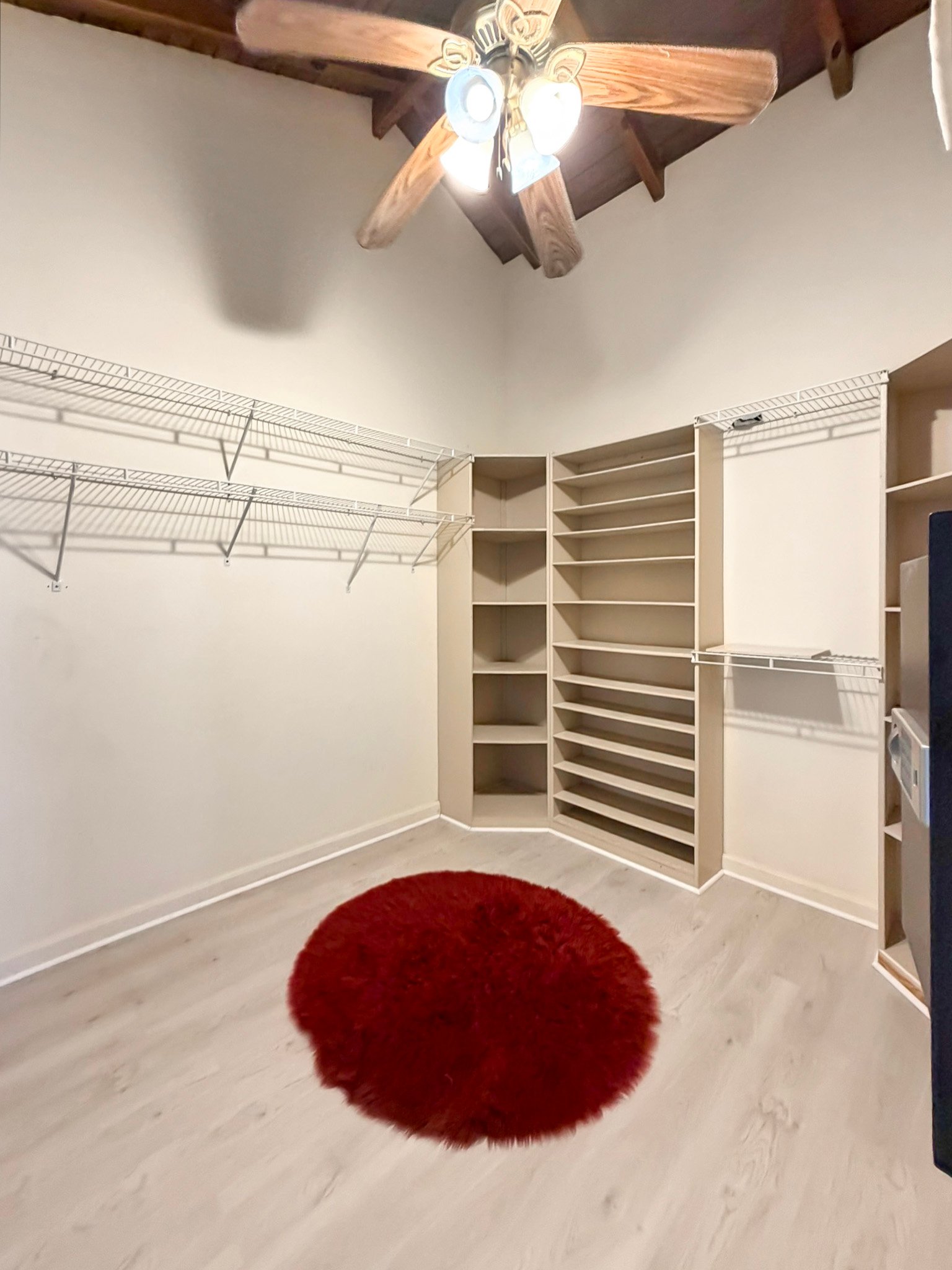 1140 Diamond Estate Modern 1 Bedroom Apartment