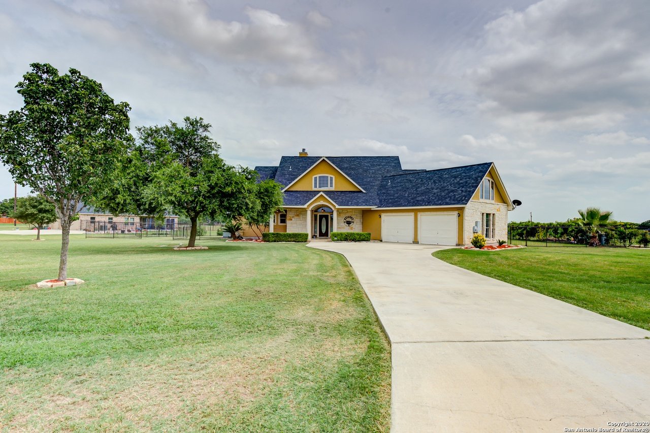 15910 Lake Shore Dr