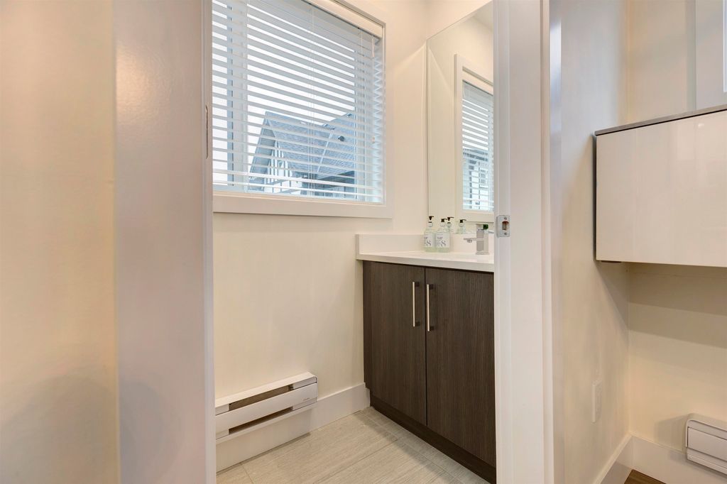 9680 Alexandra Rd, #86