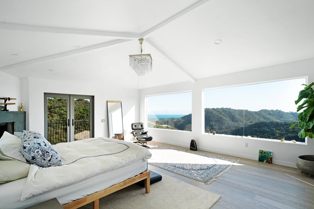 Grandeur House