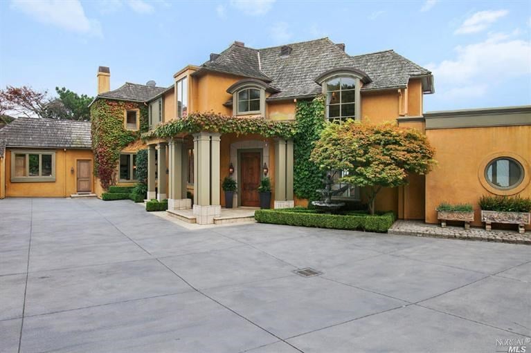 1910 Straits View Dr