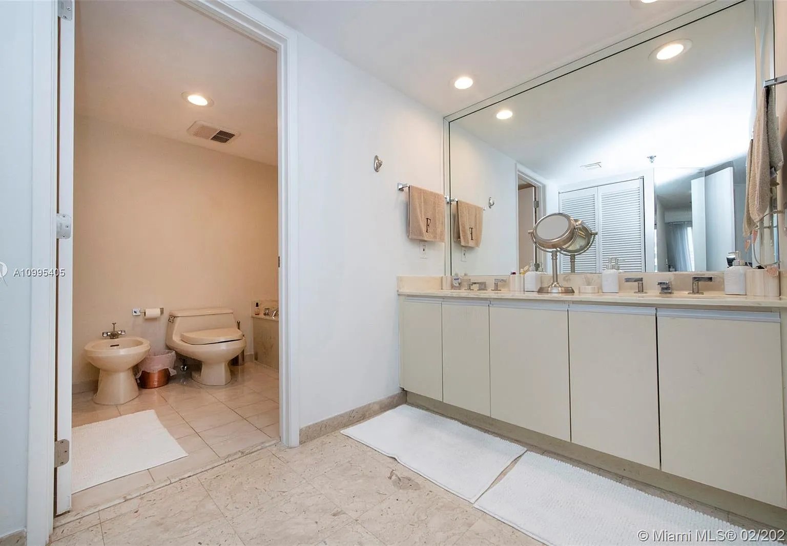 520 Brickell Key Dr #A721